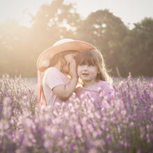 Load image into Gallery viewer, Amanda Kenney Photography